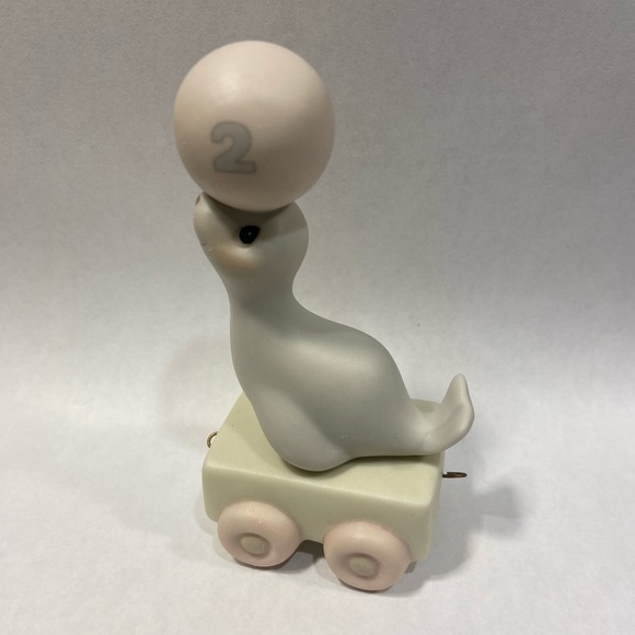 Precious Moments Birthday train 1985 God Bless You on Your Birthday. Seal ball. - Picture 1 of 6